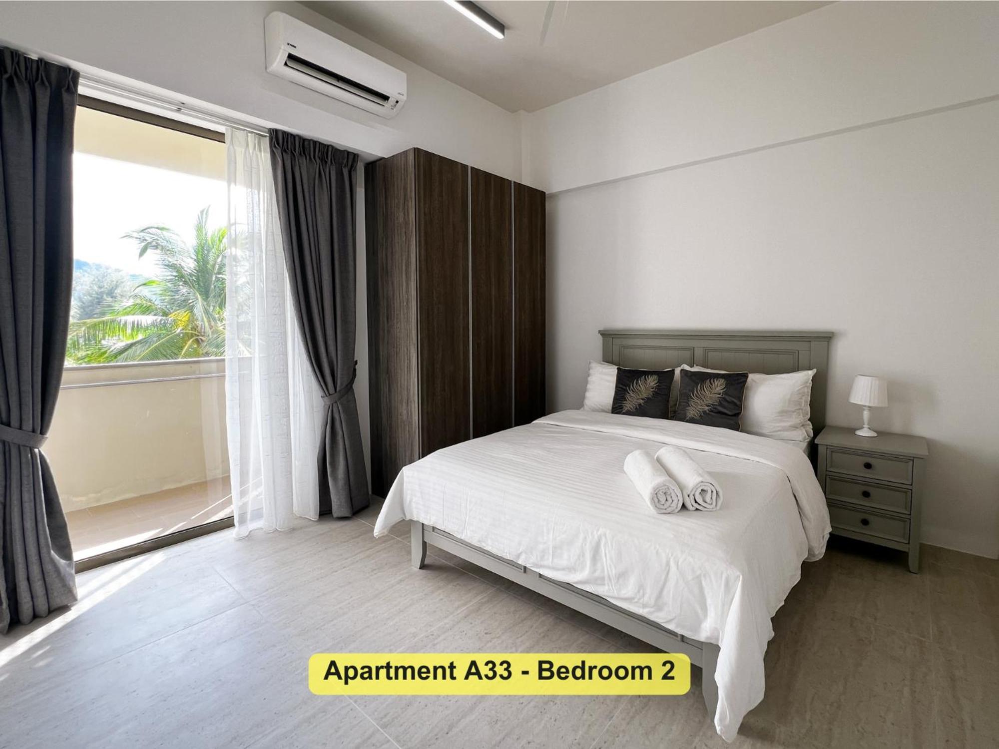 By The Sea- Pool And Sea View Apartment