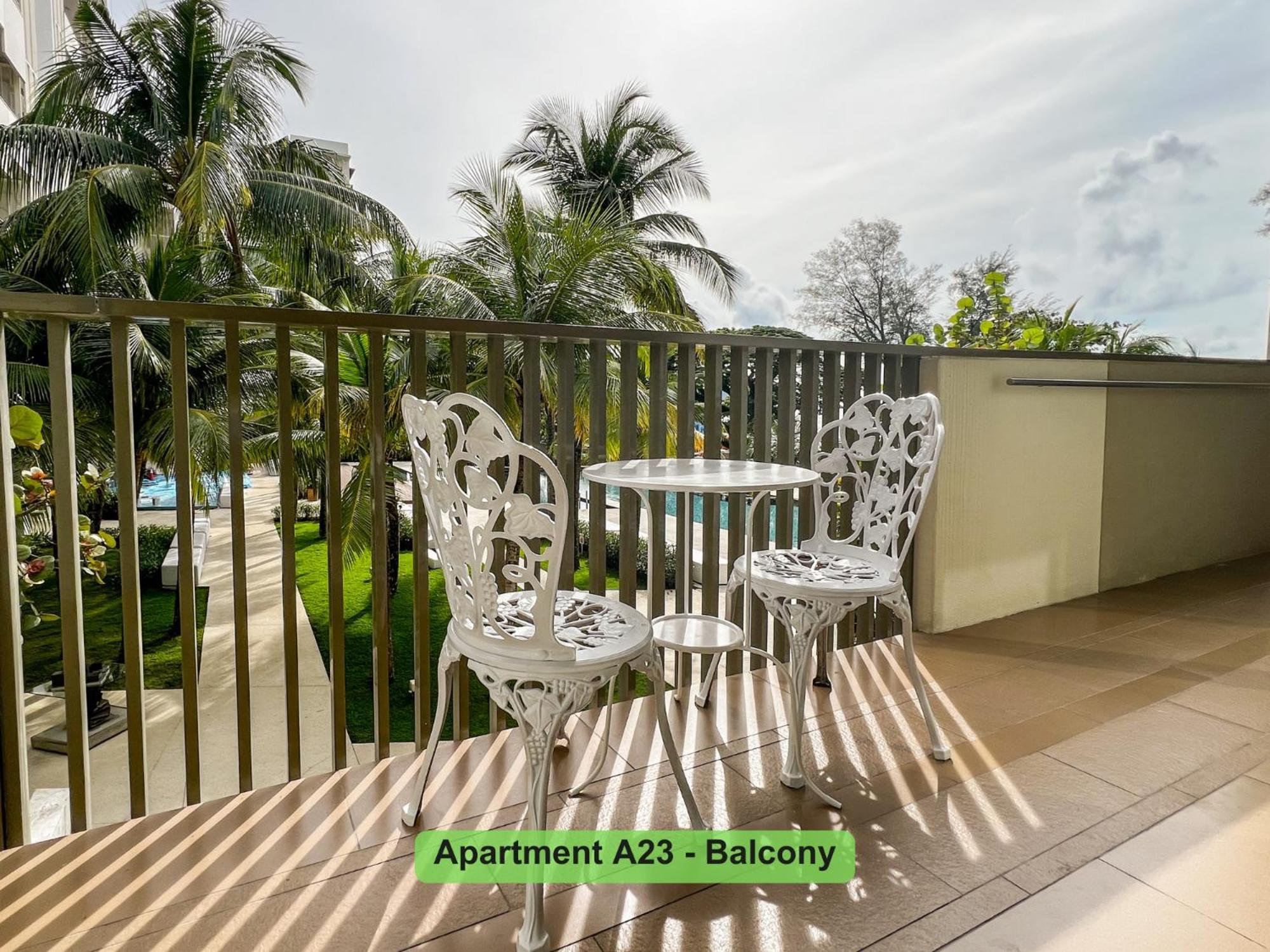 By The Sea- Pool And Sea View Apartment Batu Ferringhi